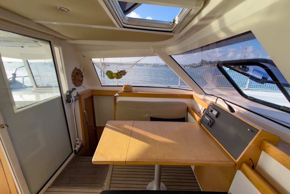 NAUTITECH OPEN 40 OWNER 4 CABINS 39