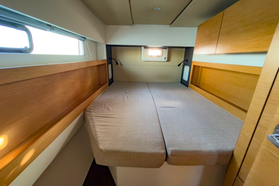 NAUTITECH OPEN 40 OWNER 4 CABINS 45