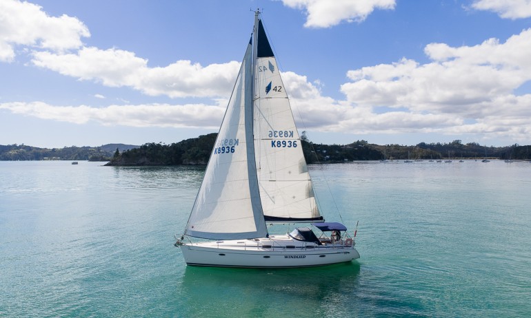 Bavaria Crusier 42 For sale with 36 degrees opua