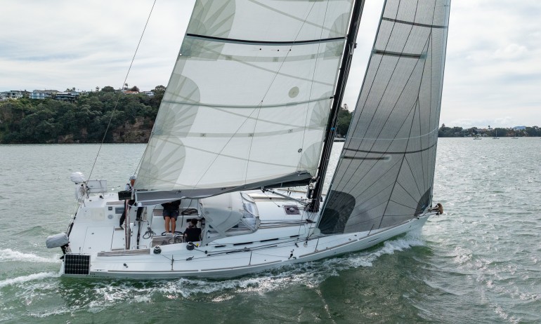 Beneteau First 40 9