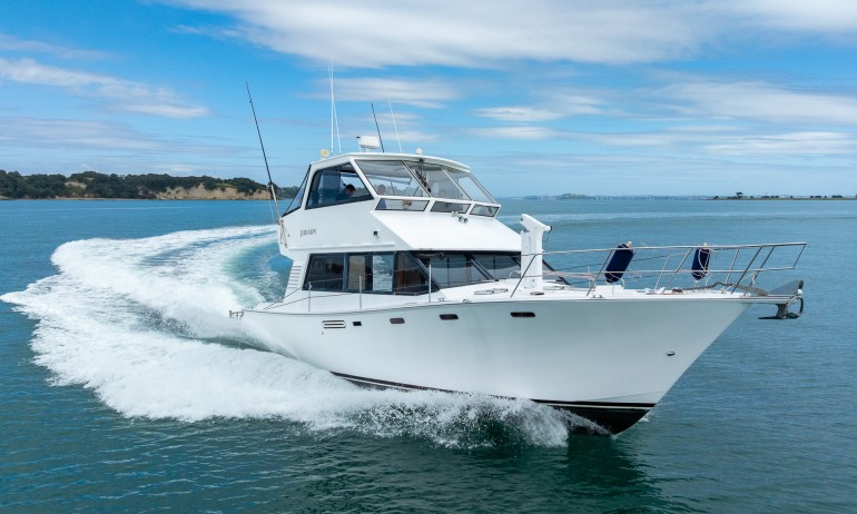 Don Senior 13.8 Judahn 02 exterior