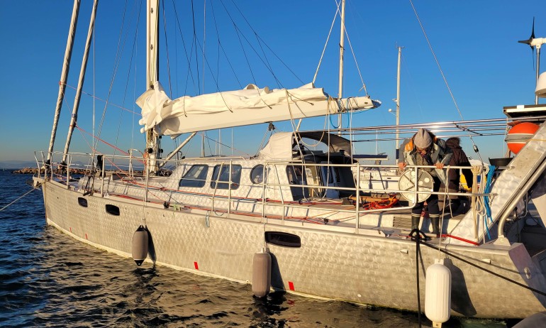Explorer 50 01 exterior