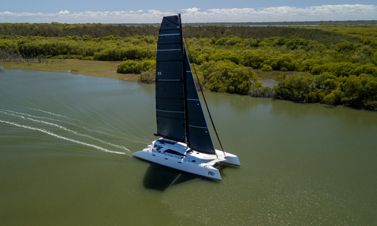 Kato schionning 66 carbon cat1
