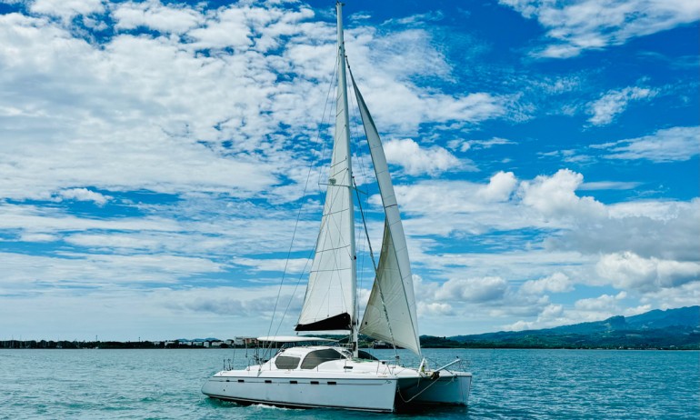 Privilege 495 For Sale with 36 degrees brokers fiji