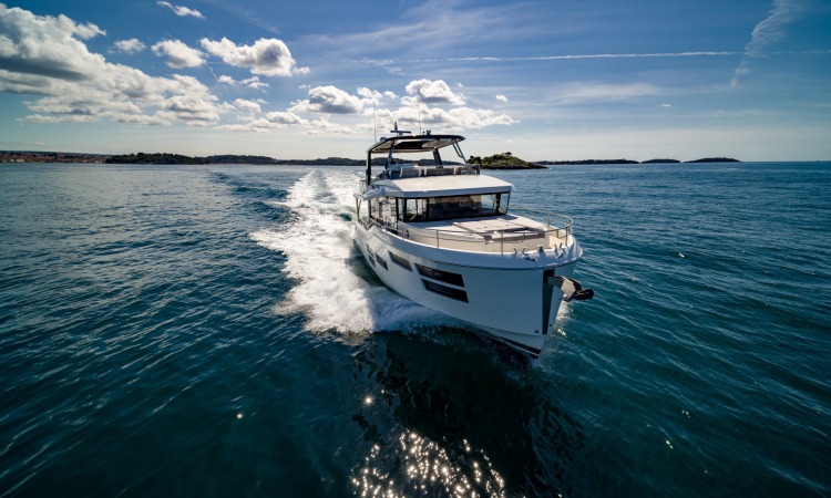 Grand Trawler 62 navigation 21