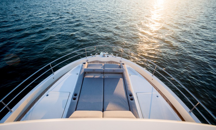 Grand Trawler 63 28