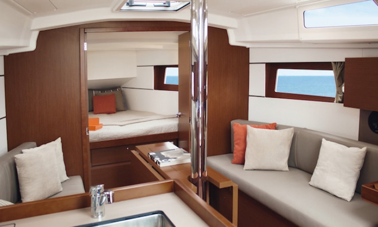 IMG 2116 Mahogani.jpg 1832px