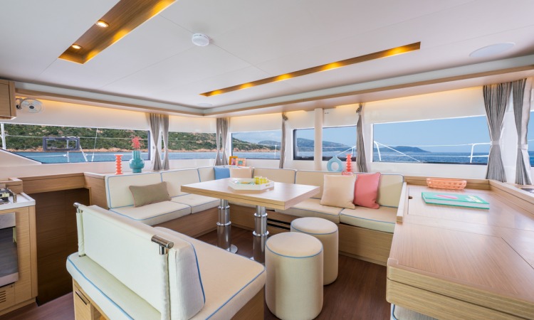 LAGOON 51 ICONIC 52