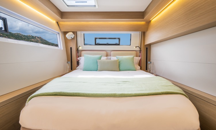 LAGOON 51 ICONIC 54