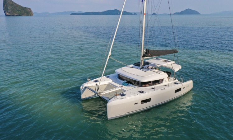 Lagoon 42 45