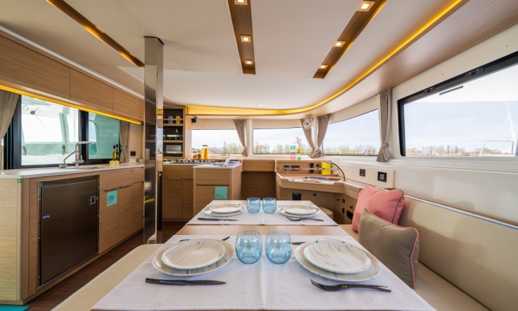 Lagoon 46 Iconic 21