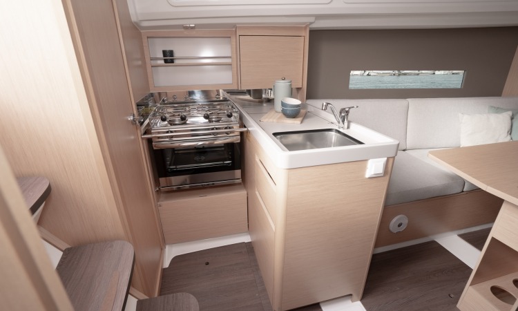 Oceanis 31.1 Beneteau interior Galley sink stove 