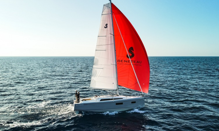 Oceanis 34.1 navigation 7