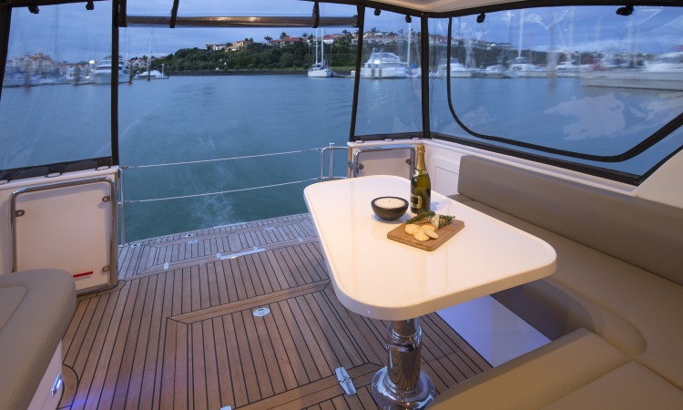 Salthouse Corsair cockpit C2