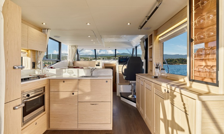 Swift Trawler 48 Interior 16