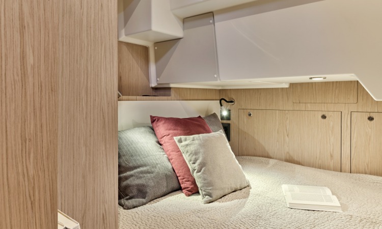 Swift Trawler 48 Interior 6