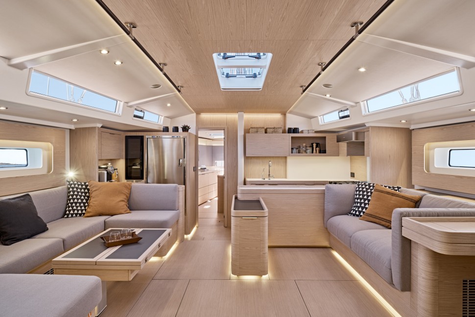 10. OceanisYacht60 Interior