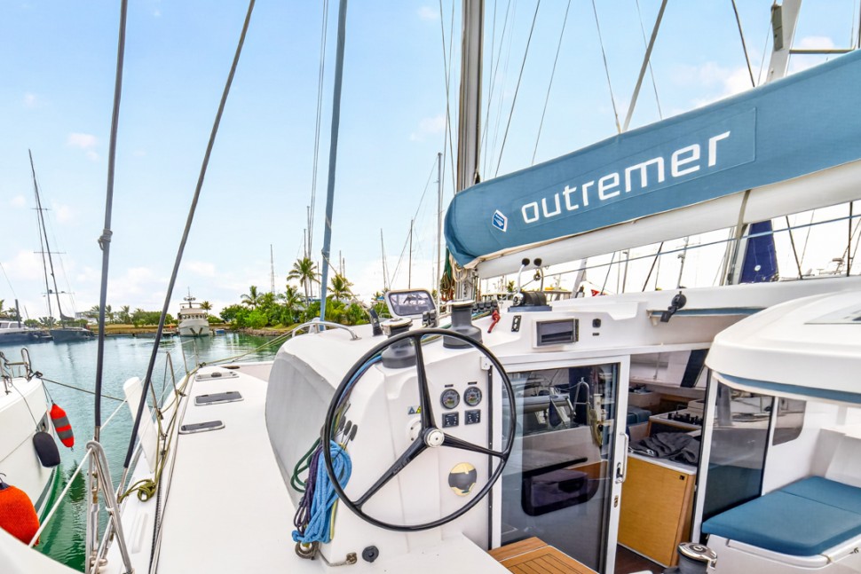 11 outremer 45 catamaran helm station steering wheel