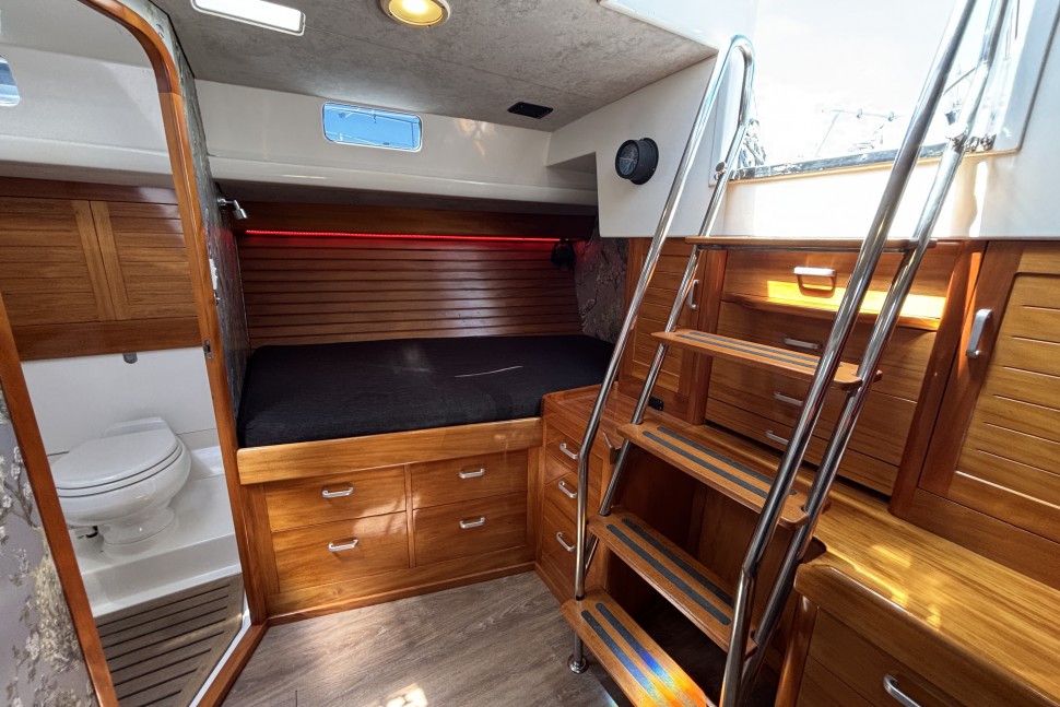 15 Clarke 72 Vodou Ho Crew Quarters 4