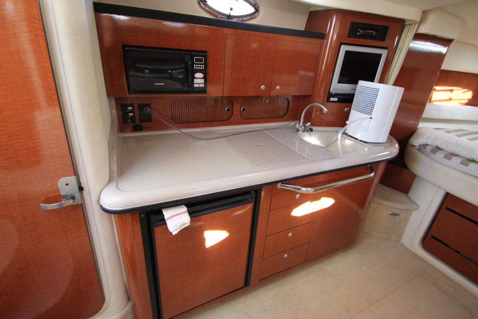 15 sea ray galley
