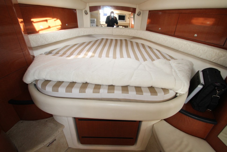 17 sea ray master cabin