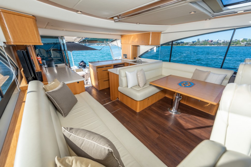 2015 Riviera 565 13 Saloon
