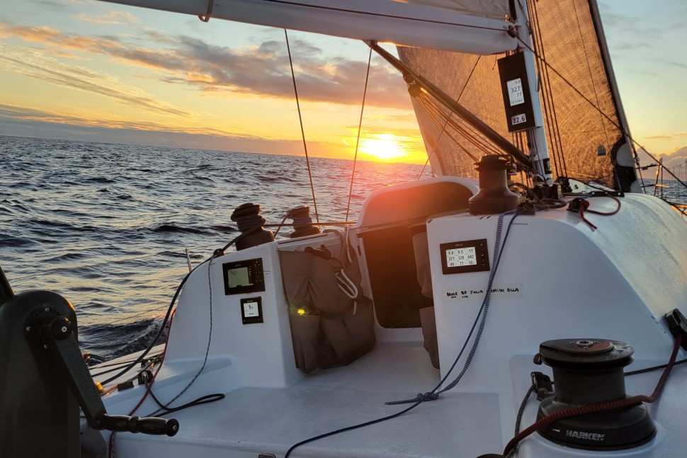 7 Tp52 V5 sunset deckgear