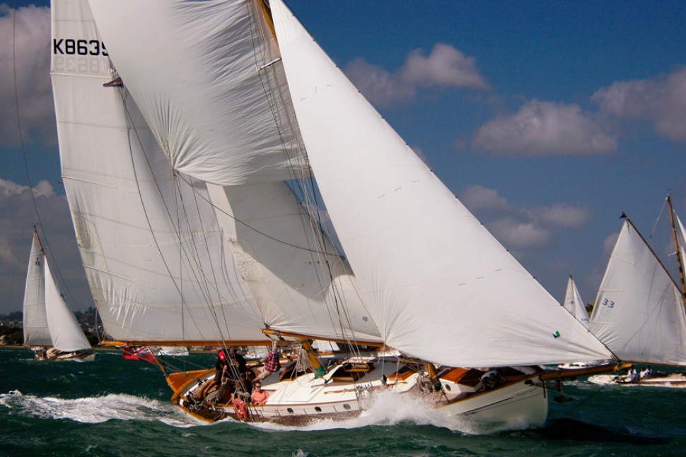 Alden Schooner 32