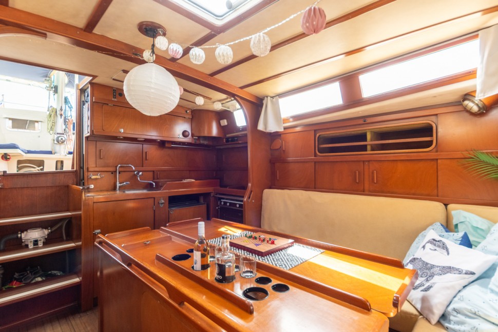 Amel 46 Maramu 11