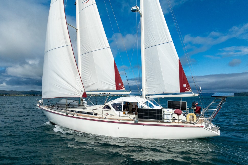 2002 | Amel Super Maramu image