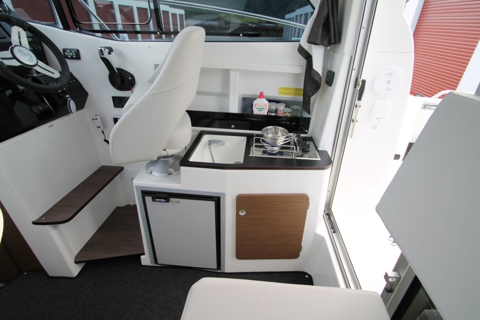 Antares 10 Galley.jpg