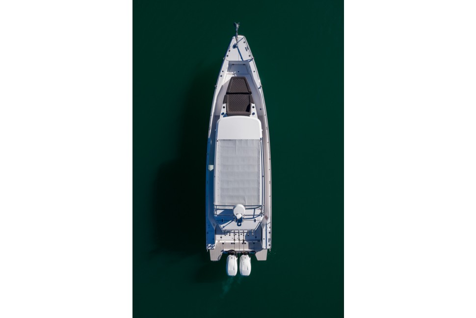 Axopar 37xc 4