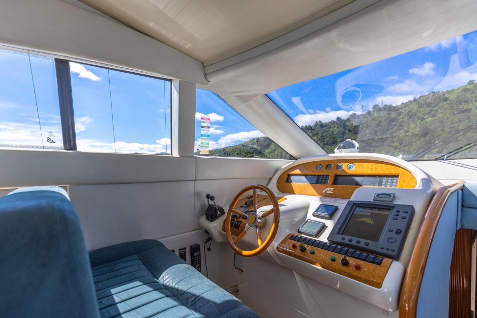 Azimut 52 16