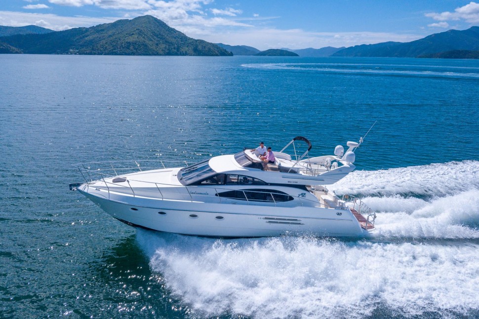 Azimut 52 9