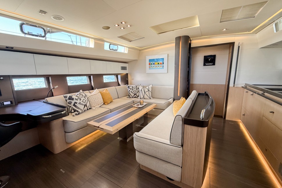 BENETEAU OCEANIS 62 FENICE 14