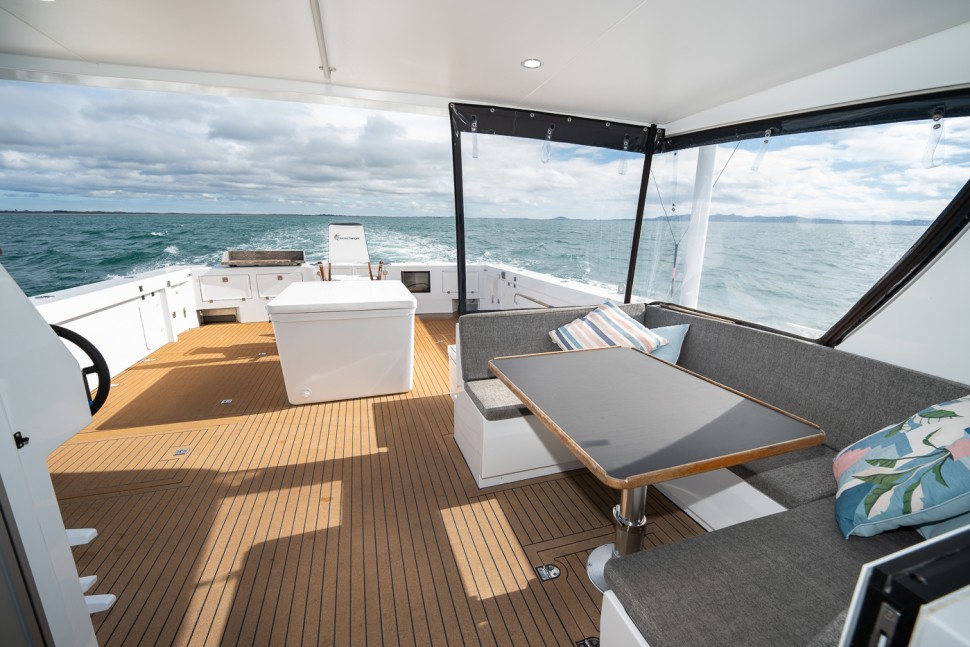 Backwater Marine 15 Gamechanger 09 Cockpit Seating