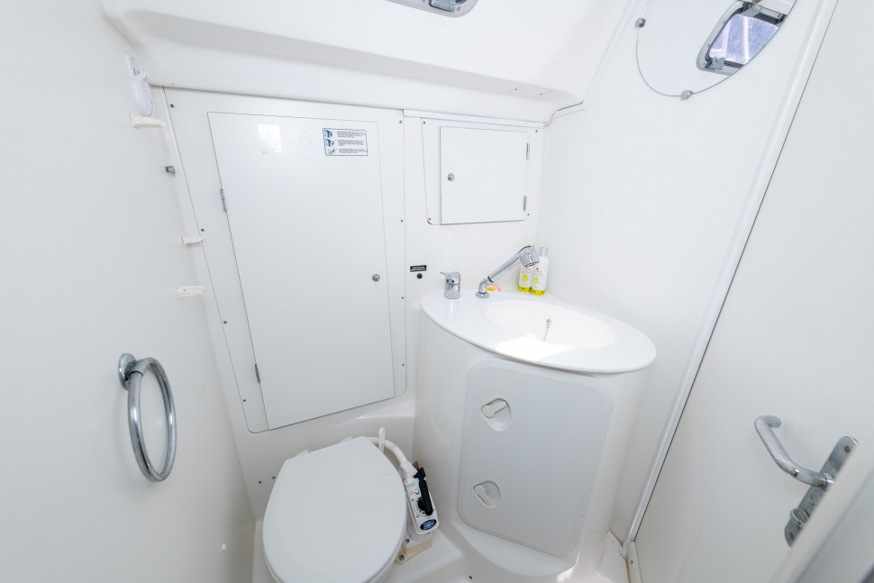 Beneteau 50 custom 16