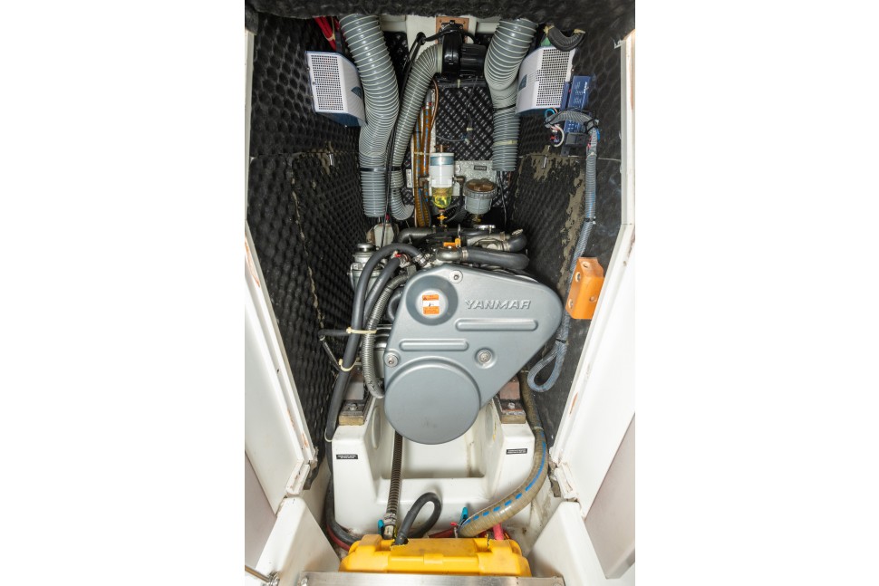 Beneteau 50 custom 20