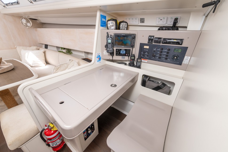 Beneteau Cyclades 50 custom 13