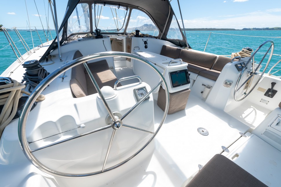 Beneteau Cyclades 50 custom 18