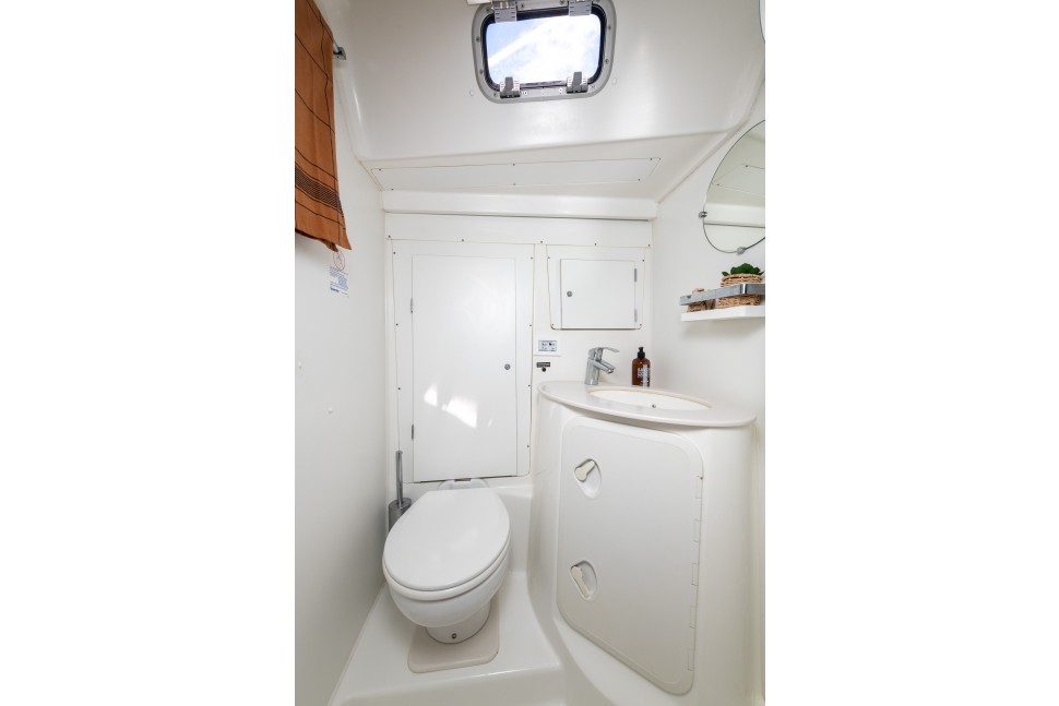 Beneteau Cyclades 50 custom 19