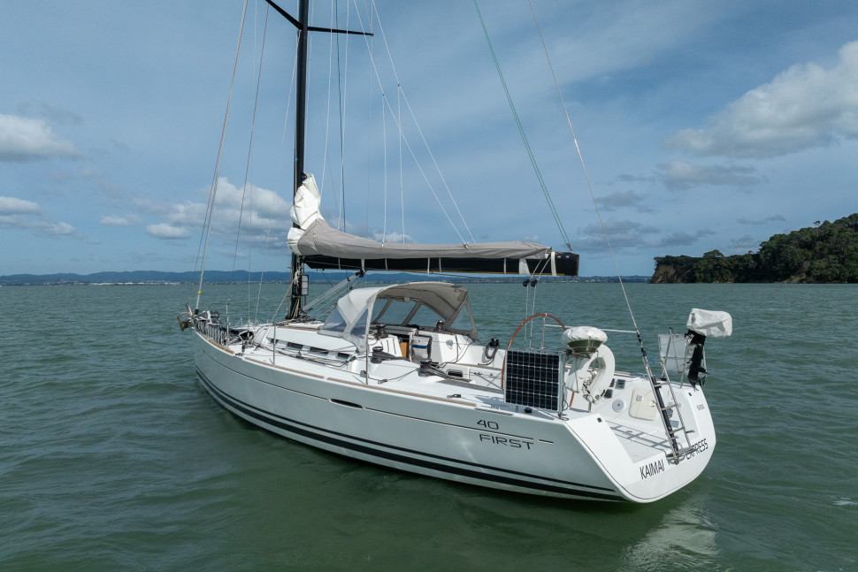 Beneteau First 40 8 stern