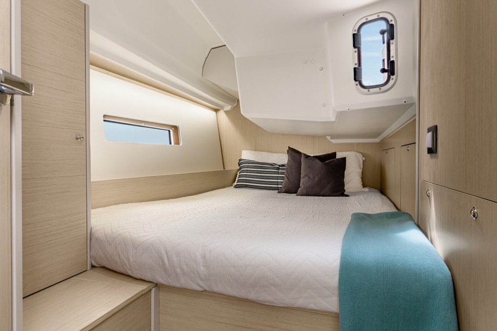 Beneteau Oceanis 40.1 19