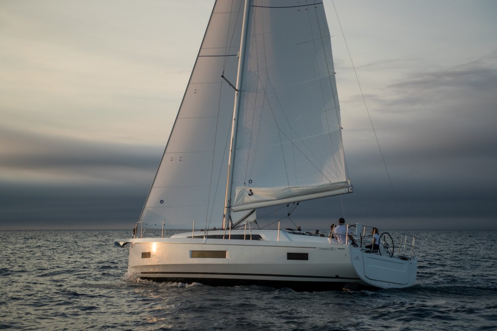 Beneteau Oceanis 40.1 navigation 37