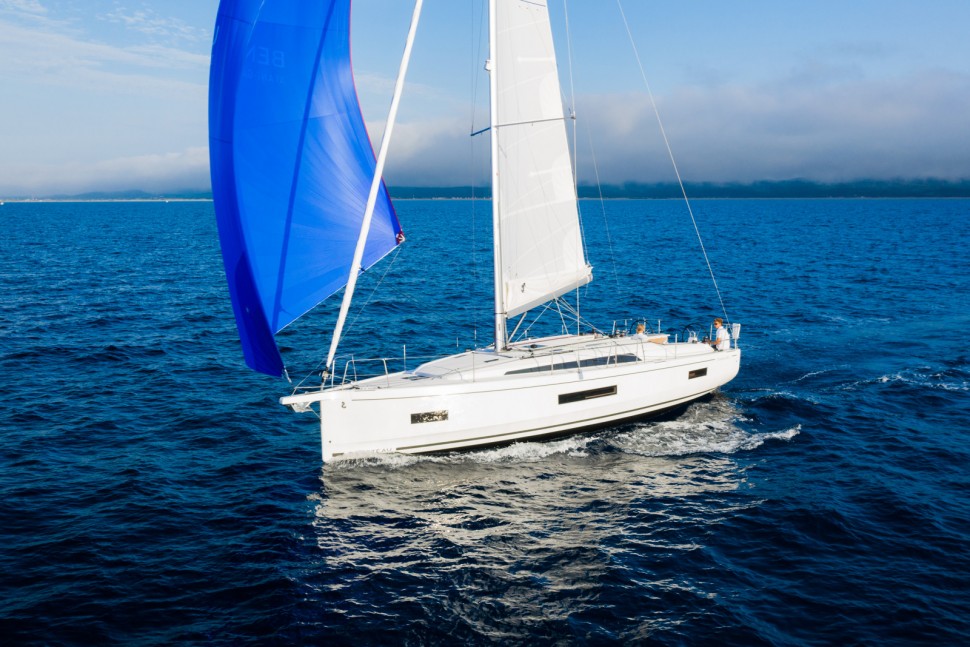 Beneteau Oceanis 40.1 navigation 5