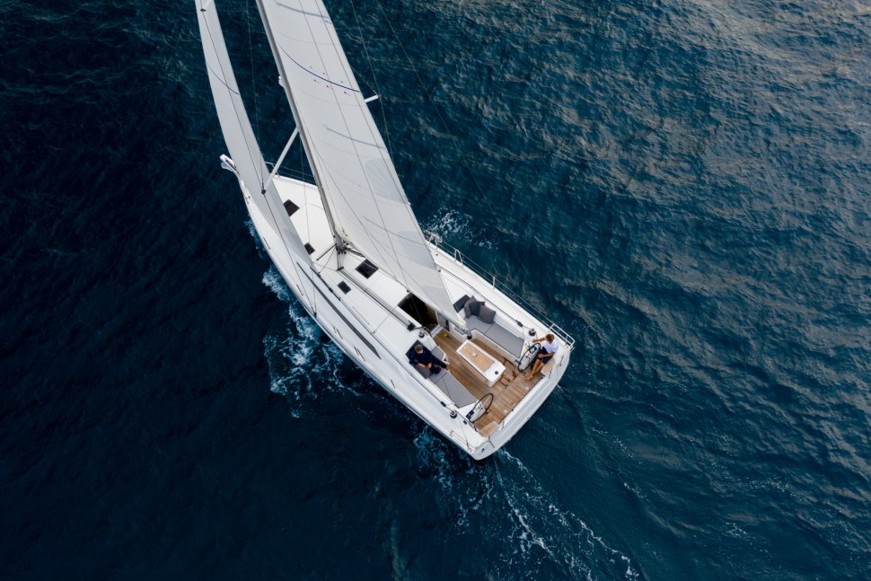 Beneteau Oceanis 40.1 navigation 6