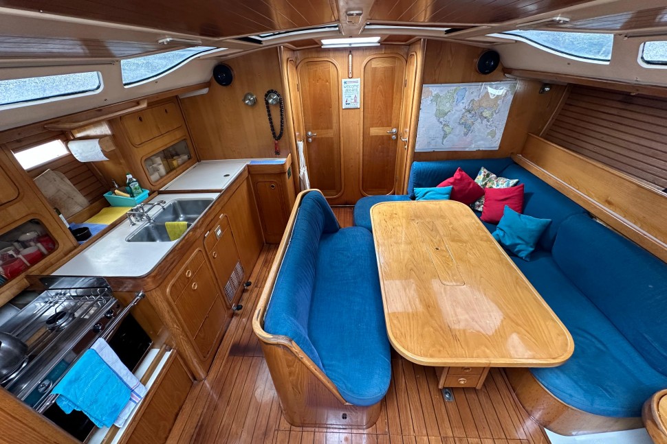 Beneteau Oceanis 430 Titaua 08