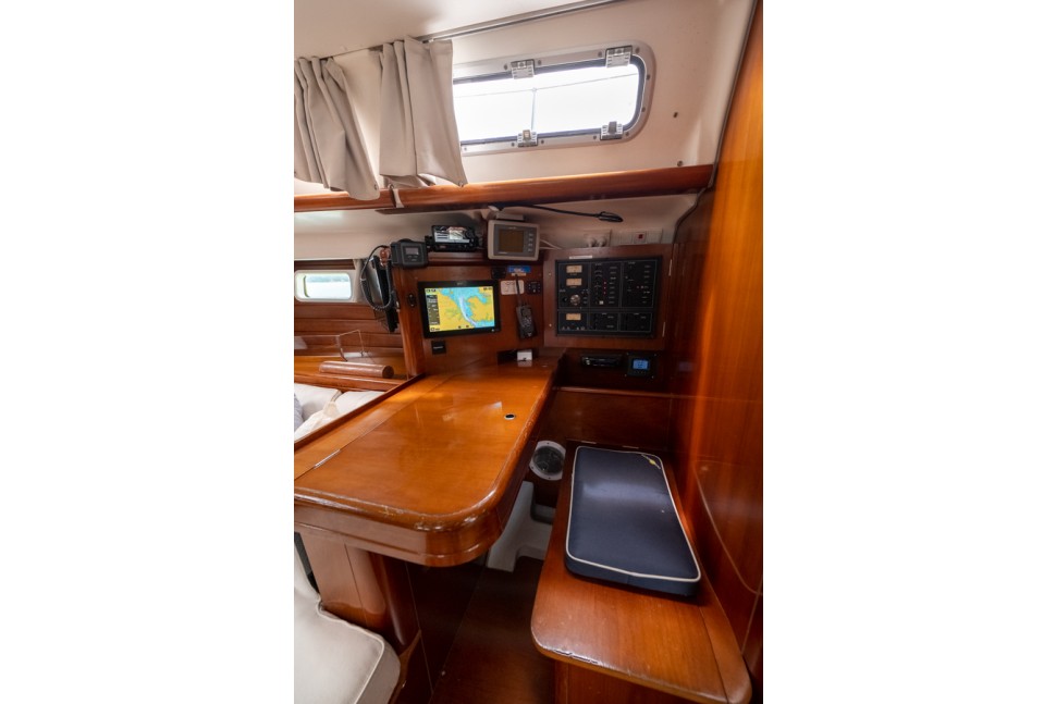 Beneteau Oceanis 473 14