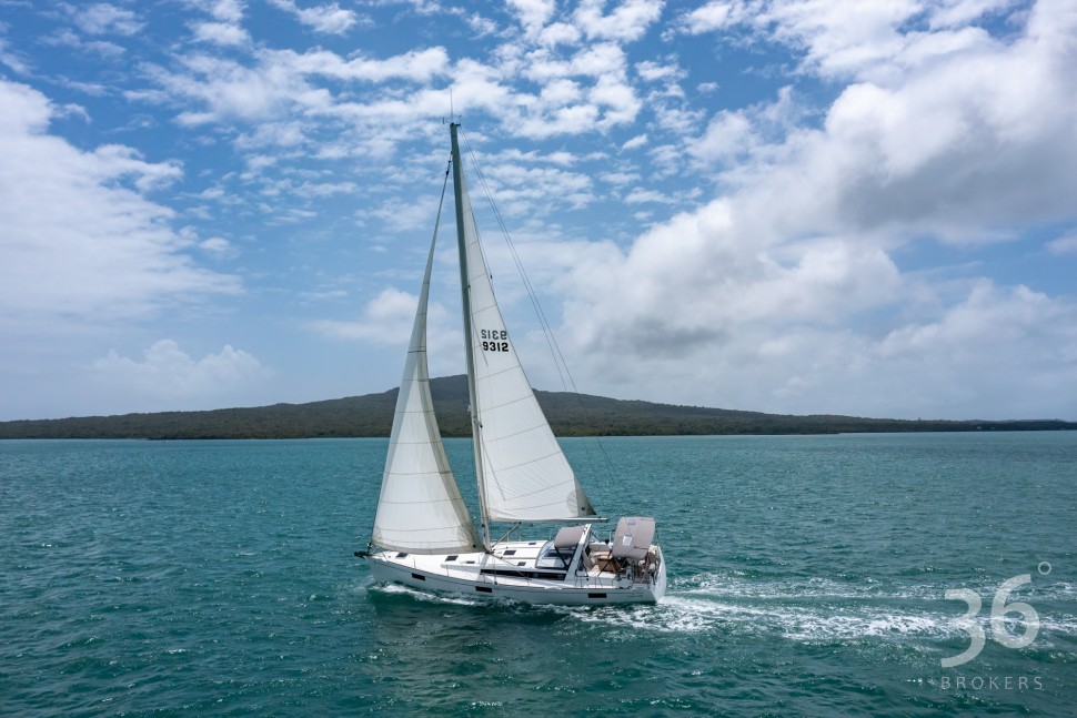 Beneteau Oceanis 48 Skye 3