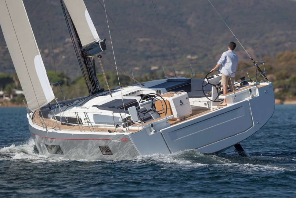 Beneteau Oceanis 51.1 10